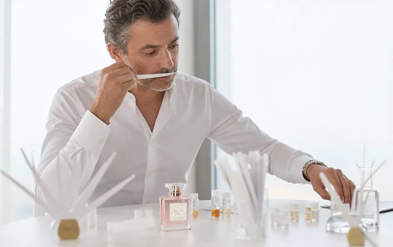 40 de ~200 perfumistas del mundo